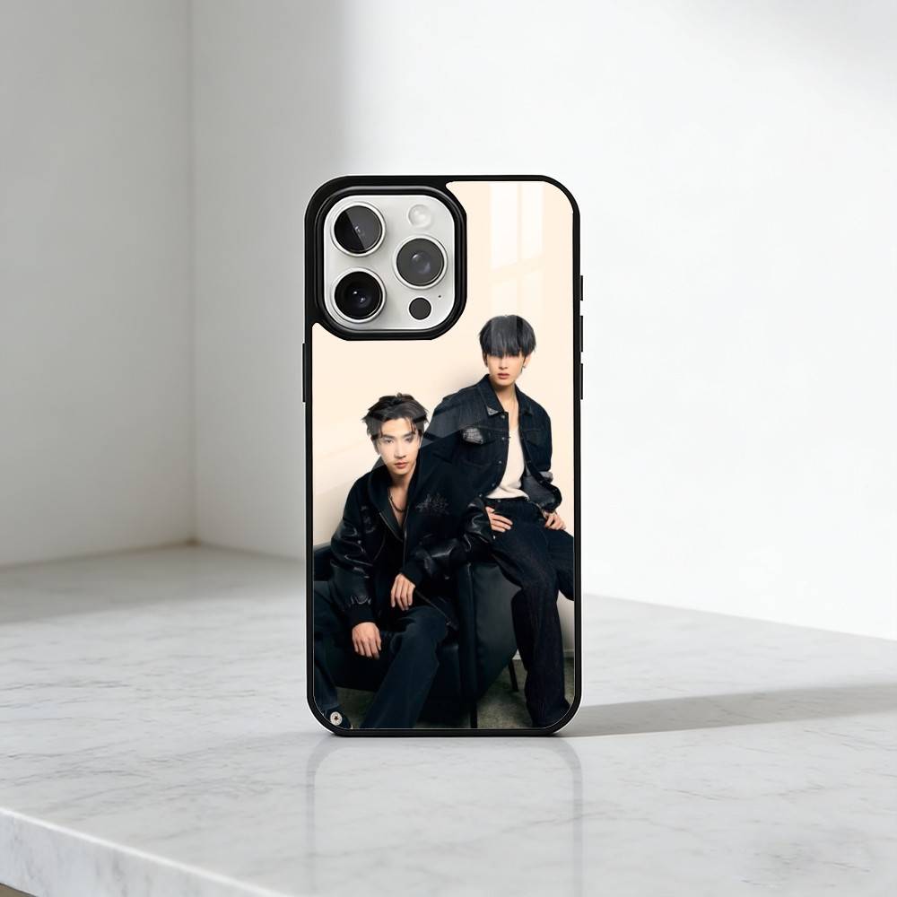 D-Devil K-Kiss Perth x Santa C - Phone Cases Perth recension och pris