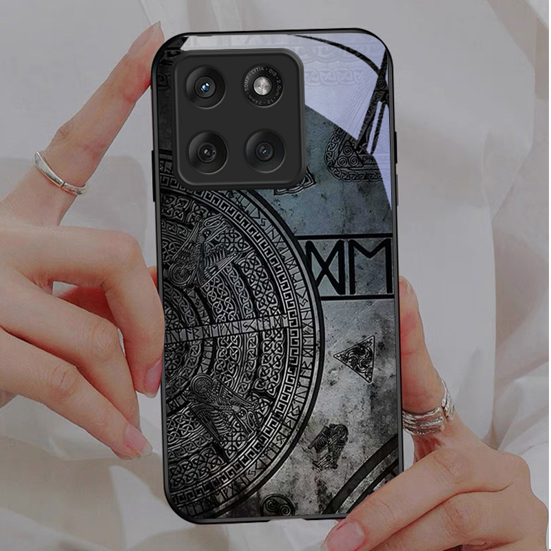 Ancient Norse Codex Black Glas - Phone Cases Motorola recension och pris