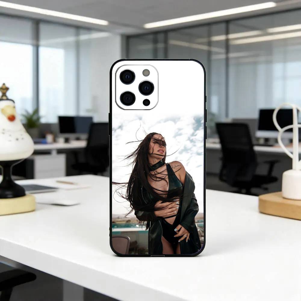 Latin Pop  K-Kim-M  L-Loaiza-Z - Phone Cases Za recension och pris